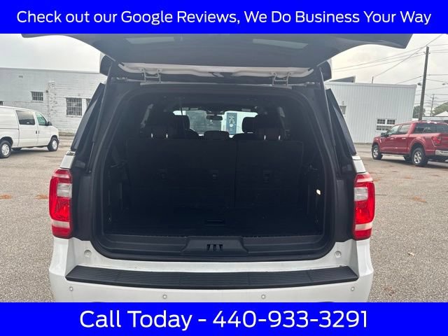 Used 2018 Ford Expedition XLT RWD image 19