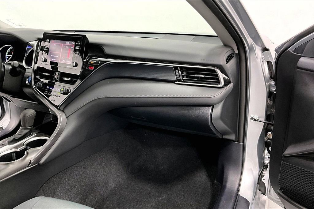 Used 2023 Toyota Camry LE FWD image 19
