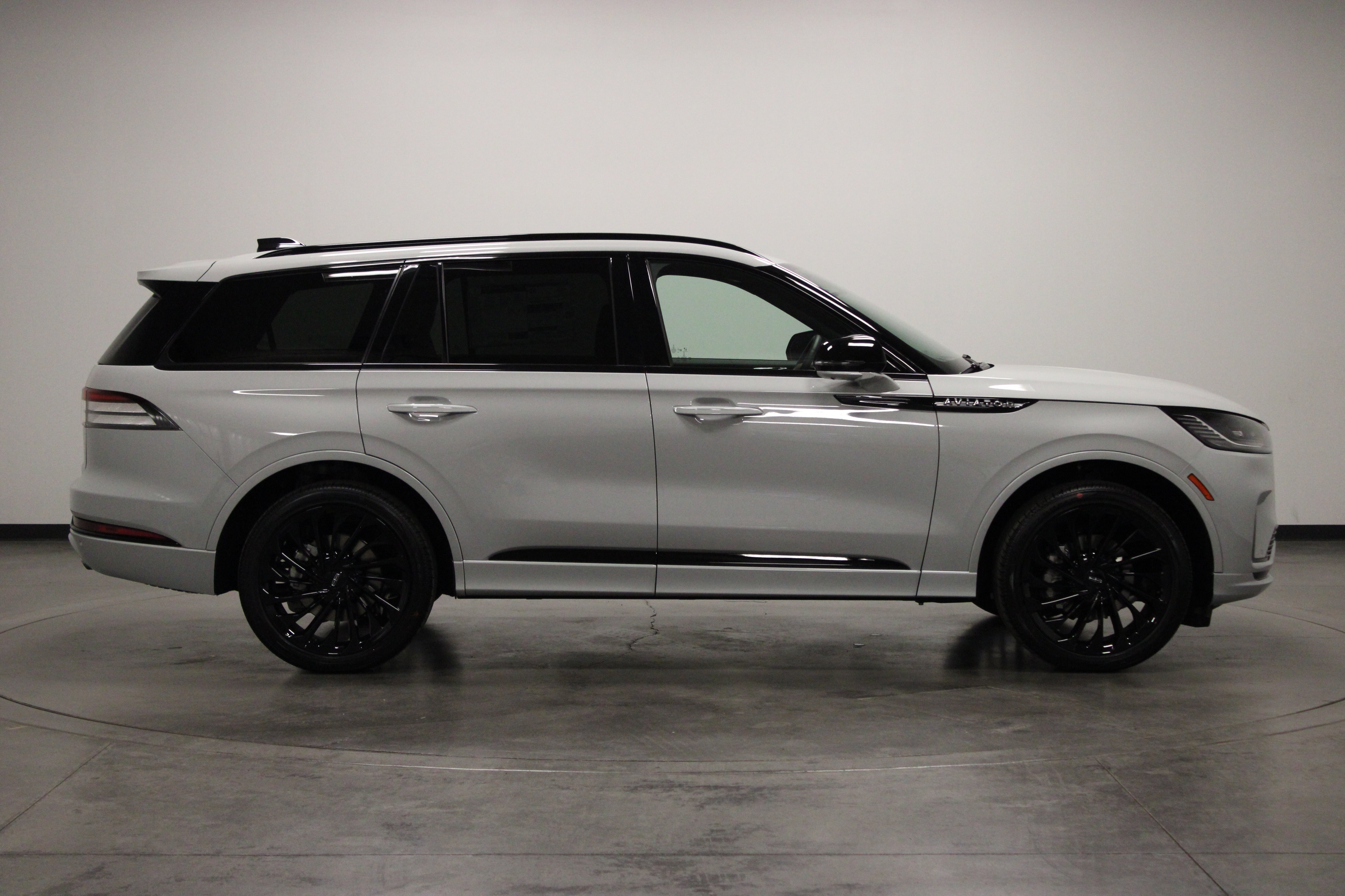 New 2027 Lincoln Aviator Reserve AWD/4WD image 9