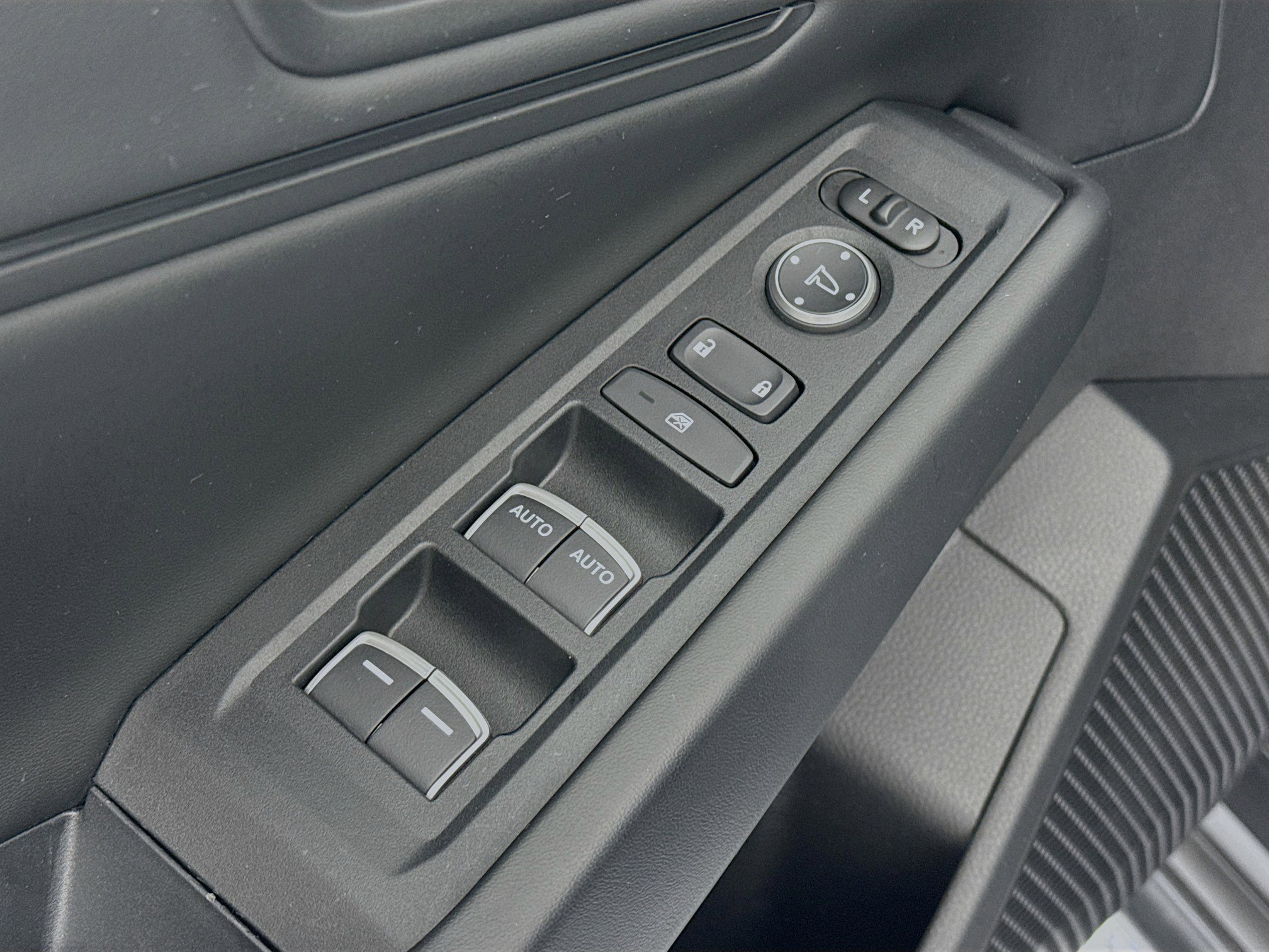 Certified 2023 Honda Accord EX image 17