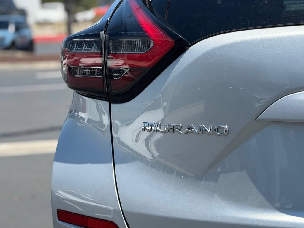 Used 2021 Nissan Murano SV FWD image 14