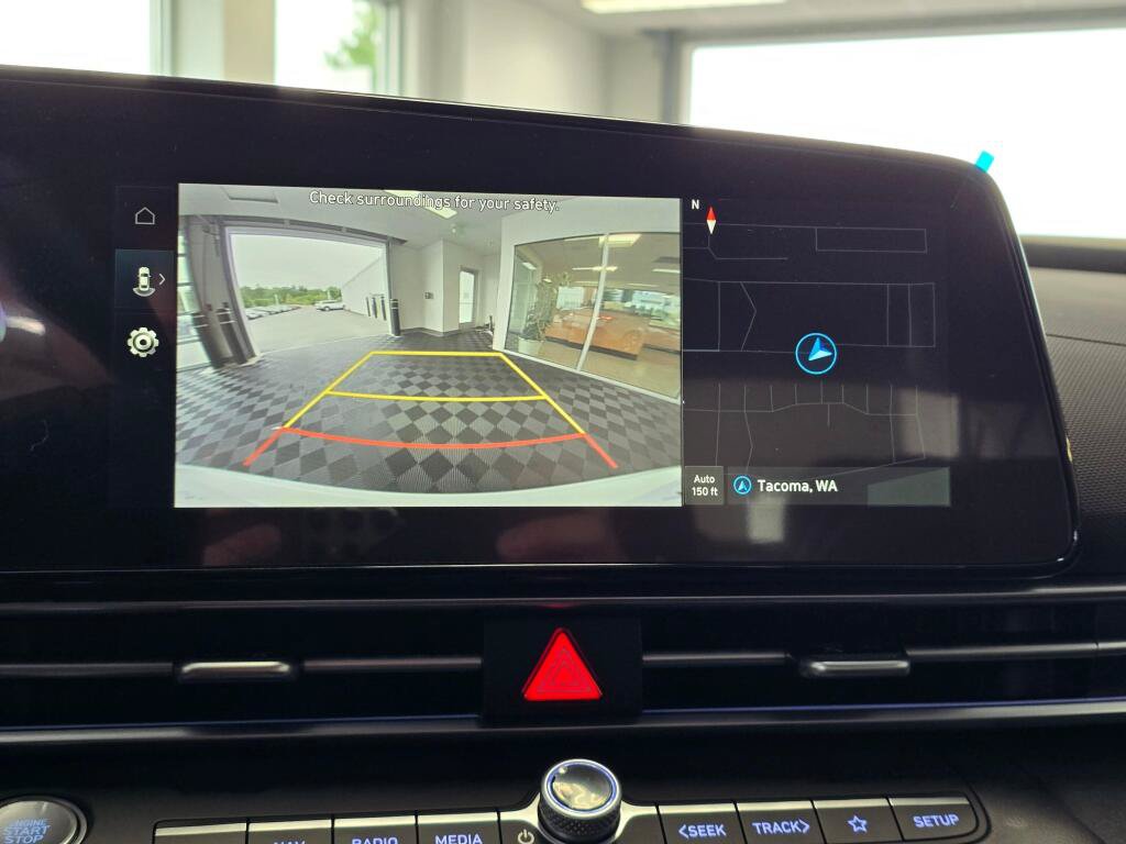 New 2026 Hyundai Elantra Limited FWD image 27