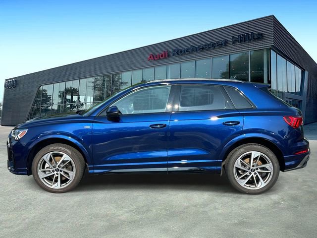 Certified 2025 Audi Q3 2.0T Premium w/ Convenience Plus Package AWD/4WD image 2