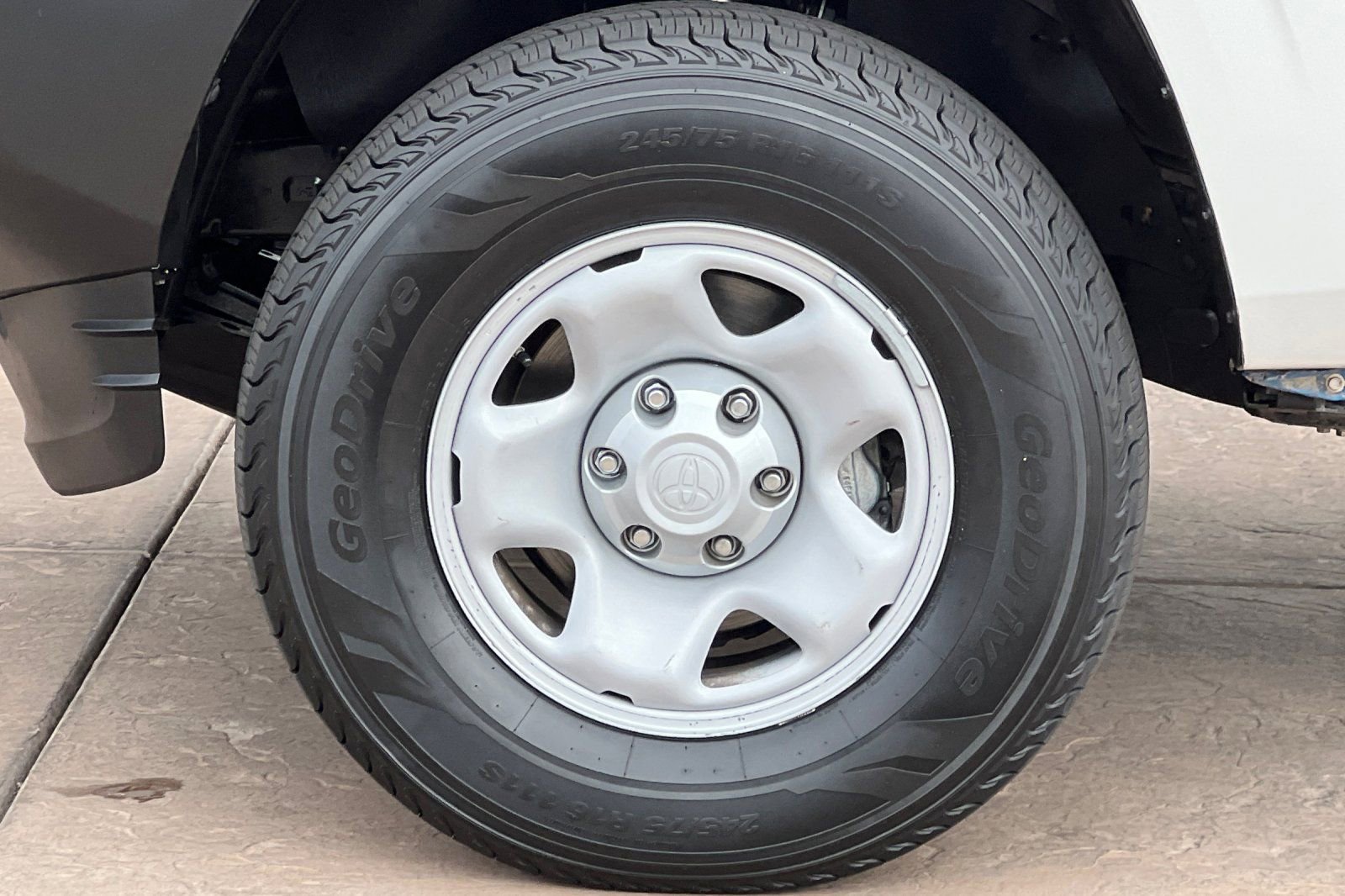 Certified 2021 Toyota Tacoma SR image 32