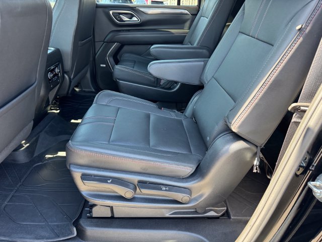 Certified 2023 Chevrolet Suburban RST w/ Luxury Package AWD/4WD image 15