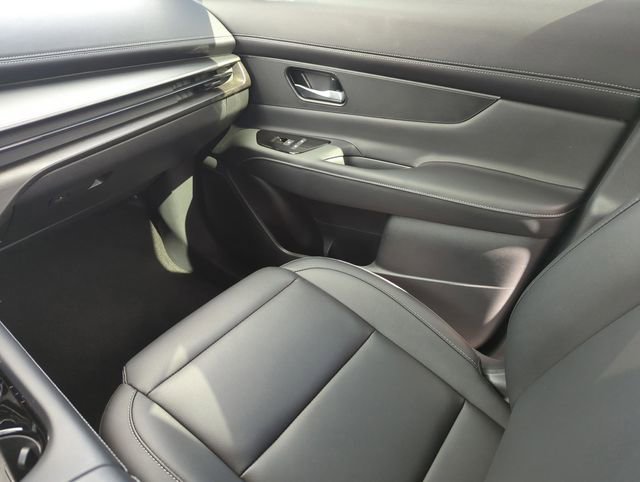 Certified 2025 Nissan Murano SV image 27