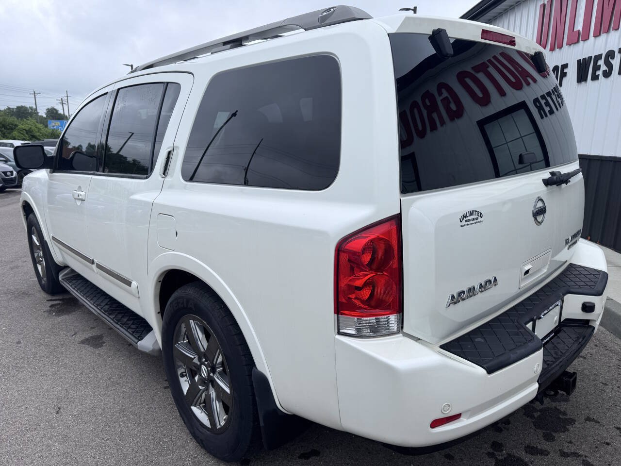 Used 2014 Nissan Armada Platinum w/ Platinum Reserve Package AWD/4WD image 8