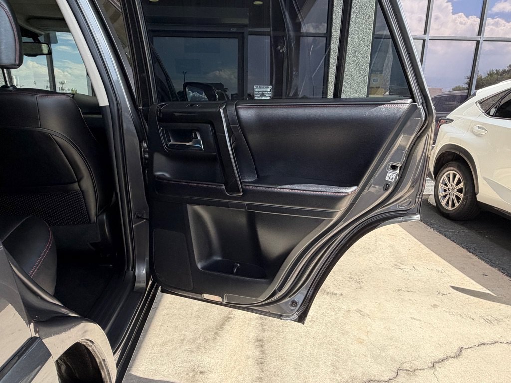Used 2016 Toyota 4Runner Trail Premium AWD/4WD image 32