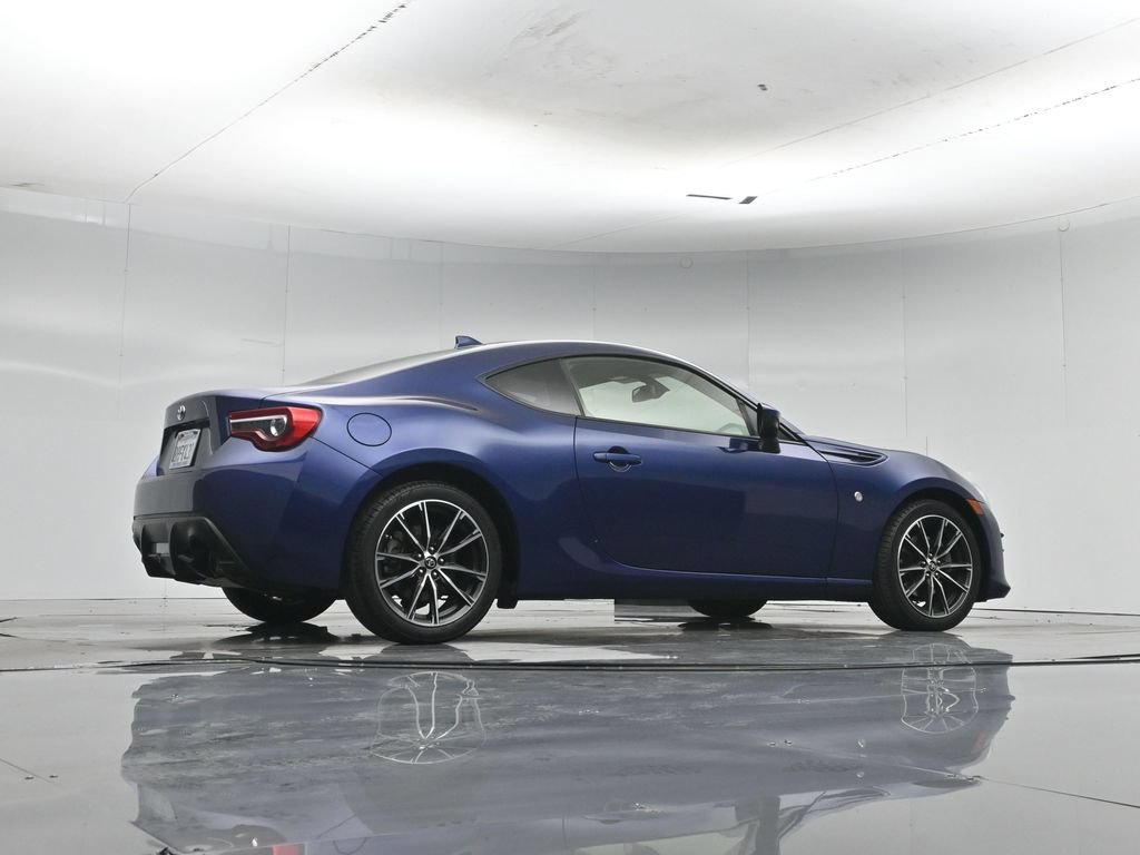 Used 2020 Toyota 86 RWD image 46