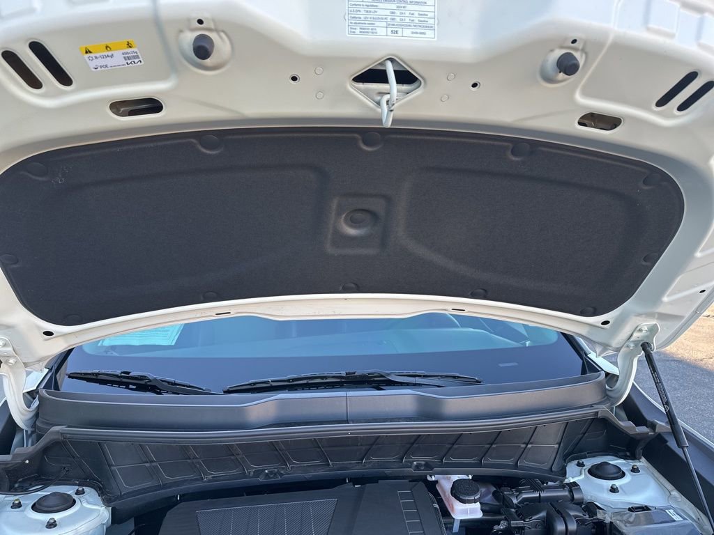 Used 2024 Kia Niro EX image 14