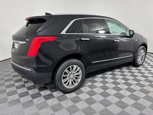 Used 2017 Cadillac XT5 Luxury AWD/4WD image 6