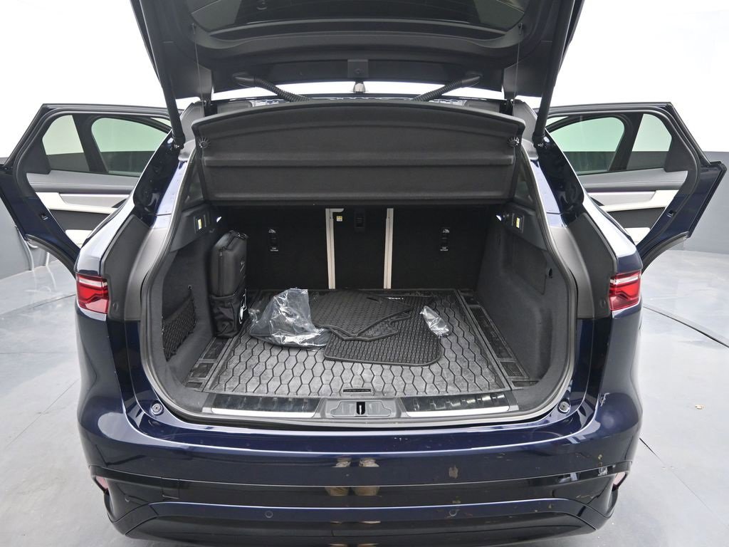 Used 2025 Jaguar F-PACE R-Dynamic S image 14