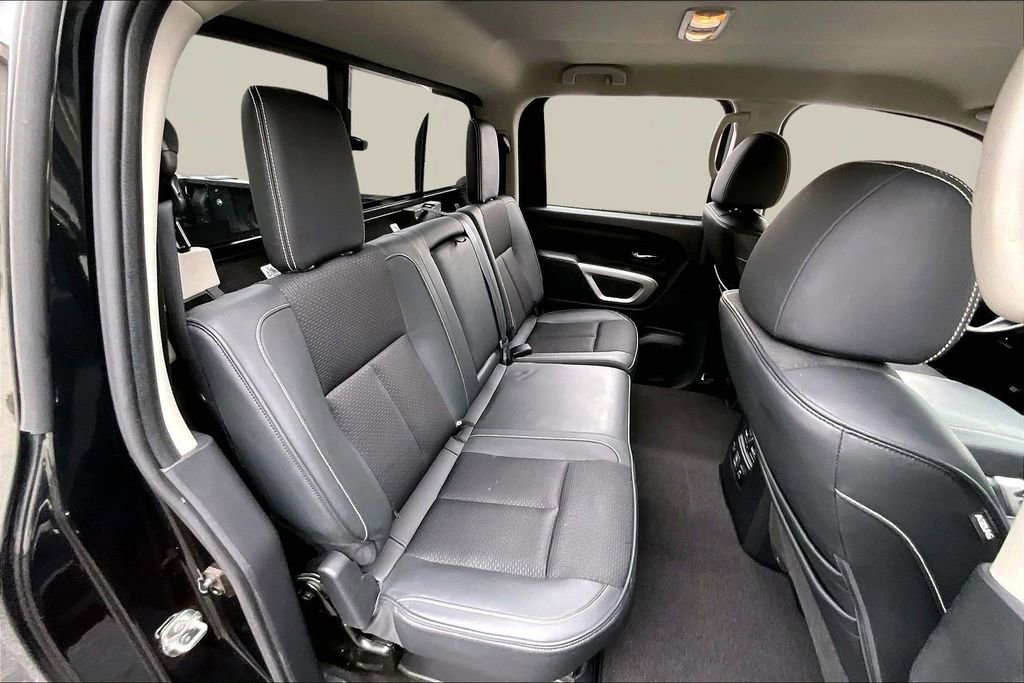Used 2019 Nissan Titan PRO-4X image 23