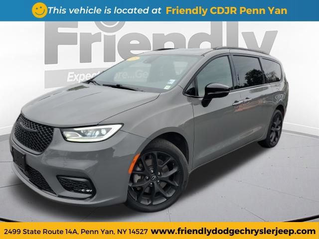 Used 2025 Chrysler Pacifica Limited AWD/4WD 360° Tour