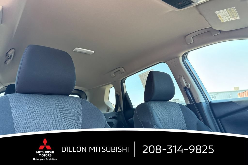 Used 2025 Nissan Rogue SV AWD/4WD image 20