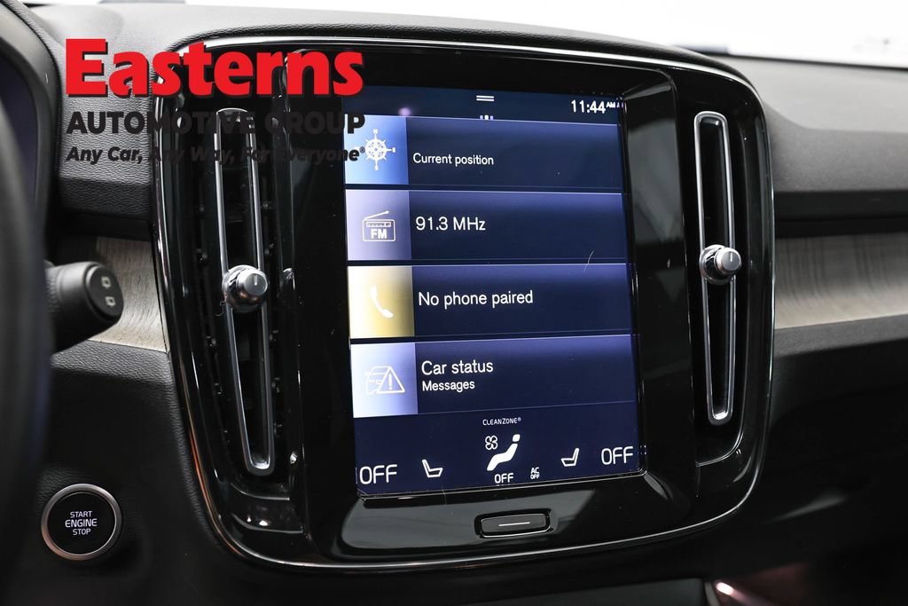 Used 2021 Volvo XC40 T4 Inscription FWD image 18