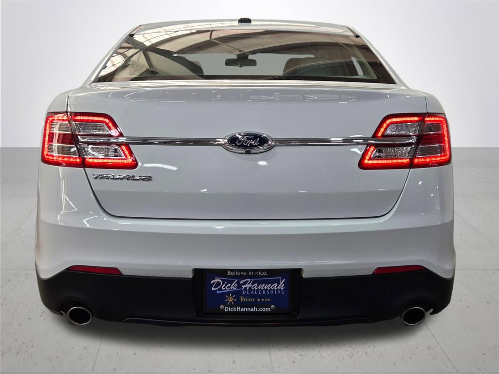 Used 2015 Ford Taurus SE image 11