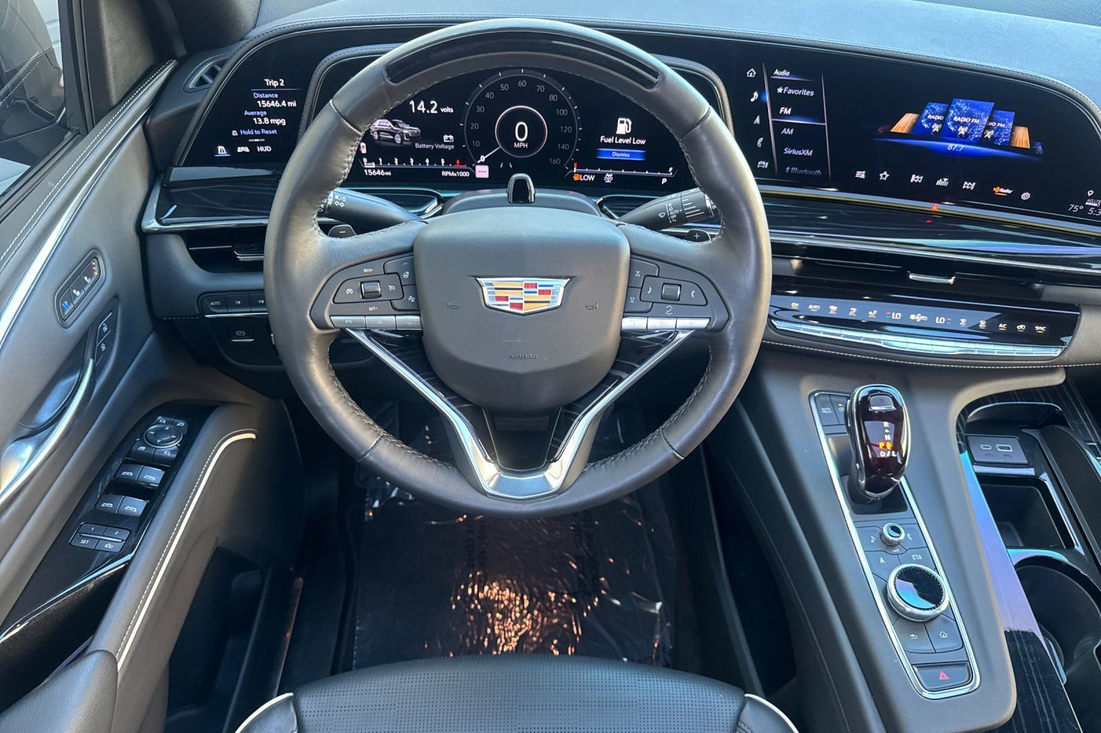 Certified 2024 Cadillac Escalade Sport w/ LPO, ONYX Package AWD/4WD image 15