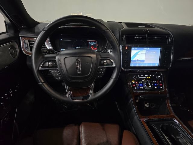 Used 2020 Lincoln Continental Reserve w/ Luxury Package image 22