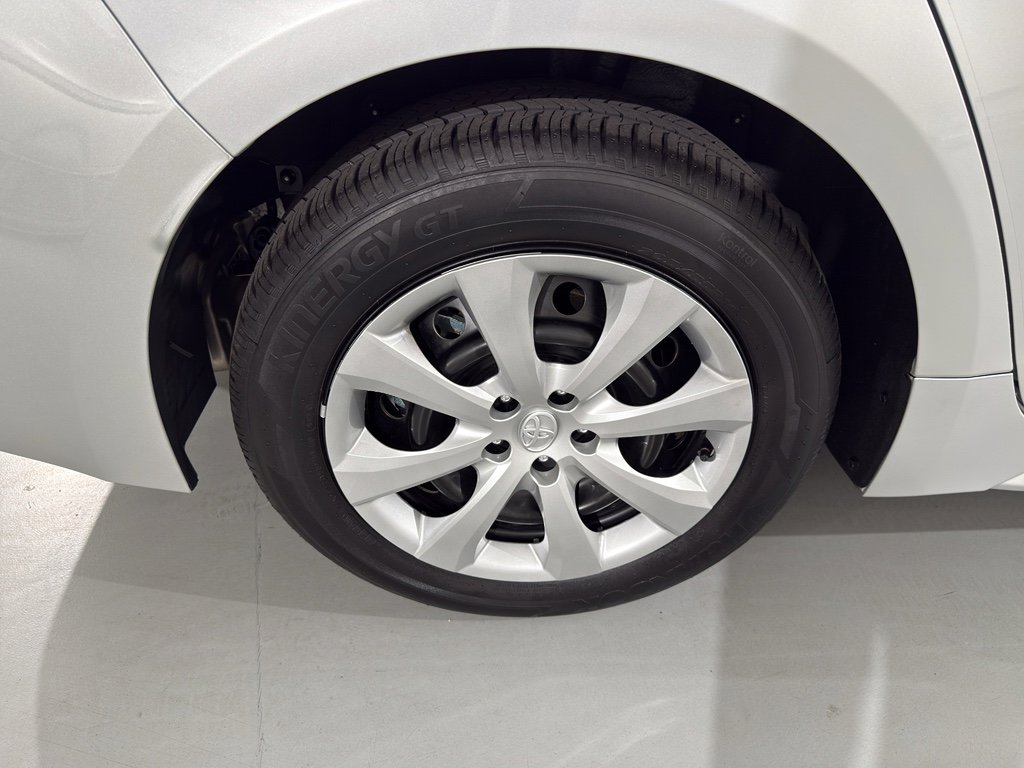 Used 2025 Toyota Corolla LE w/ Convenience Package image 37