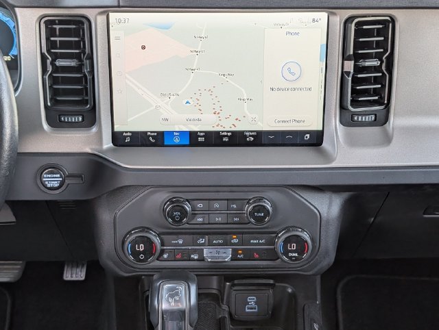 Used 2025 Ford Bronco Outer Banks AWD/4WD image 17