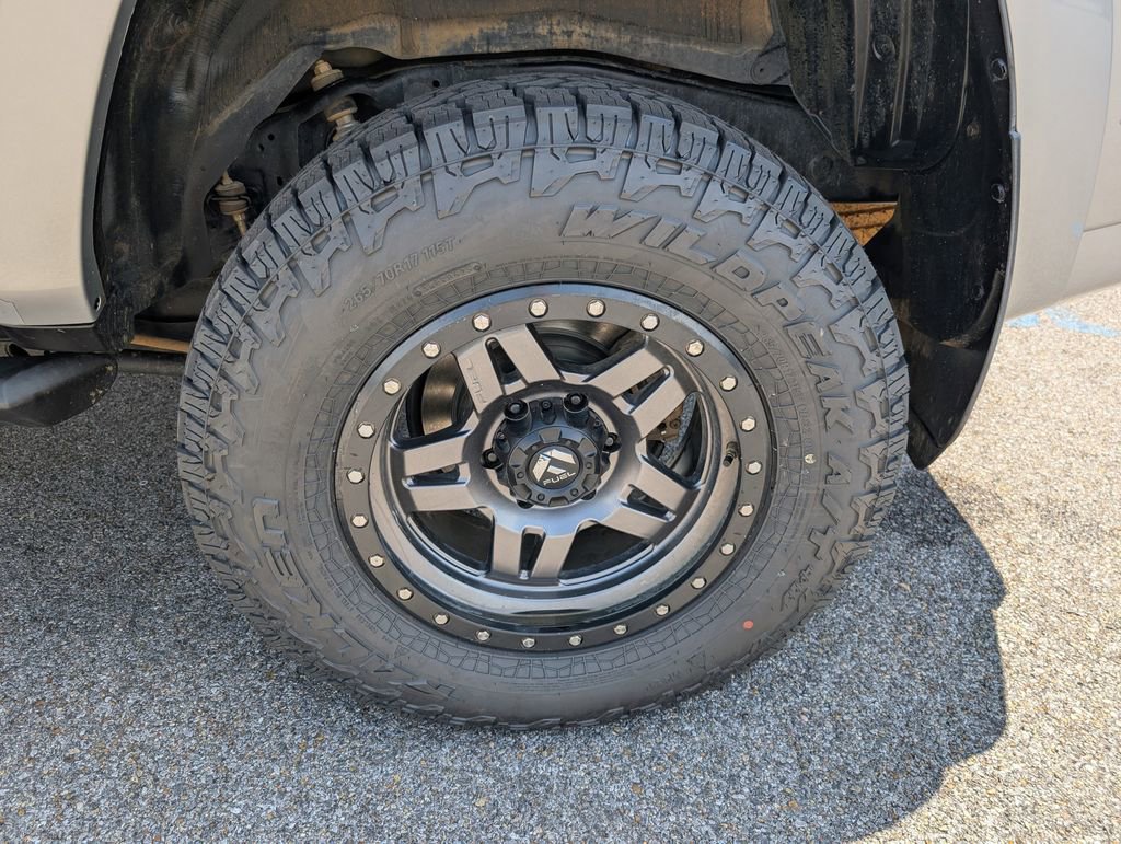 Used 2020 Toyota 4Runner TRD Off-Road Premium w/ Moonroof Package AWD/4WD image 34