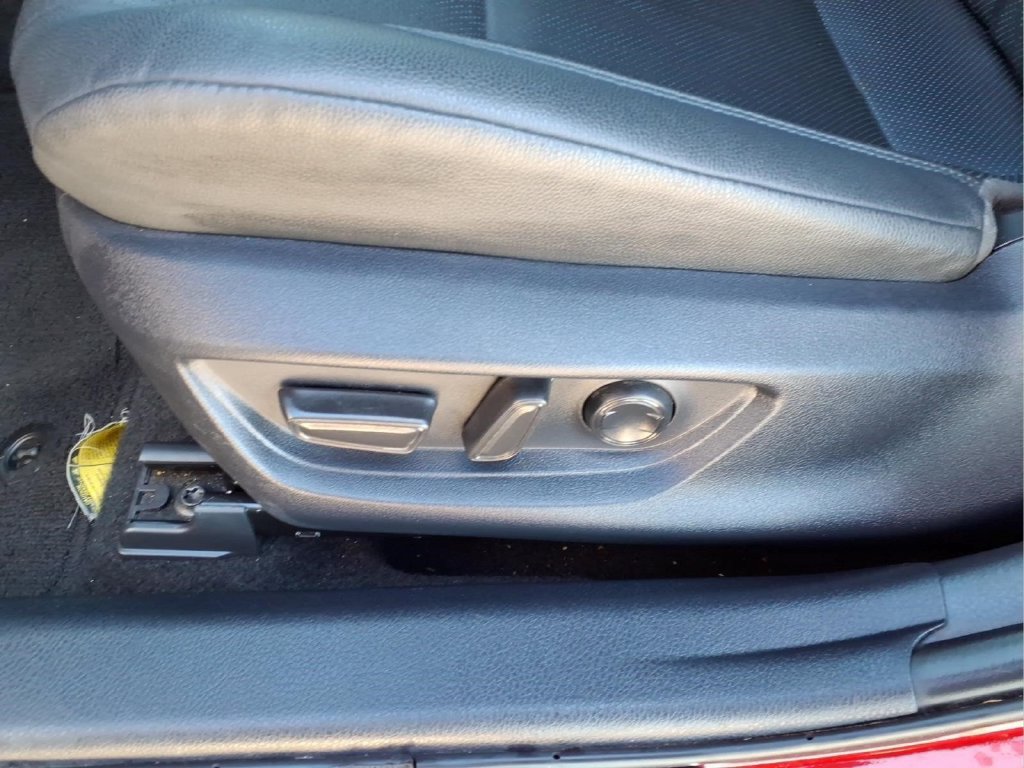 Used 2025 Toyota Camry XSE FWD image 14