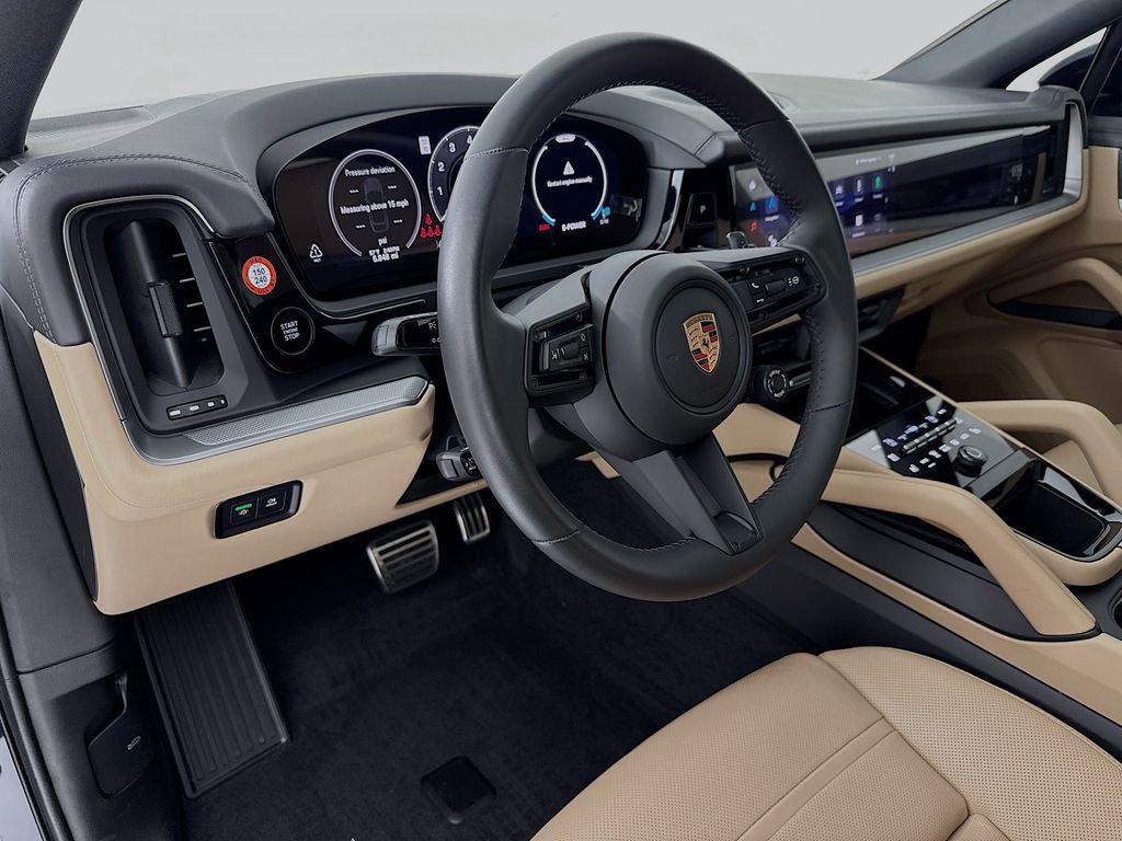 Certified 2026 Porsche Cayenne S image 4