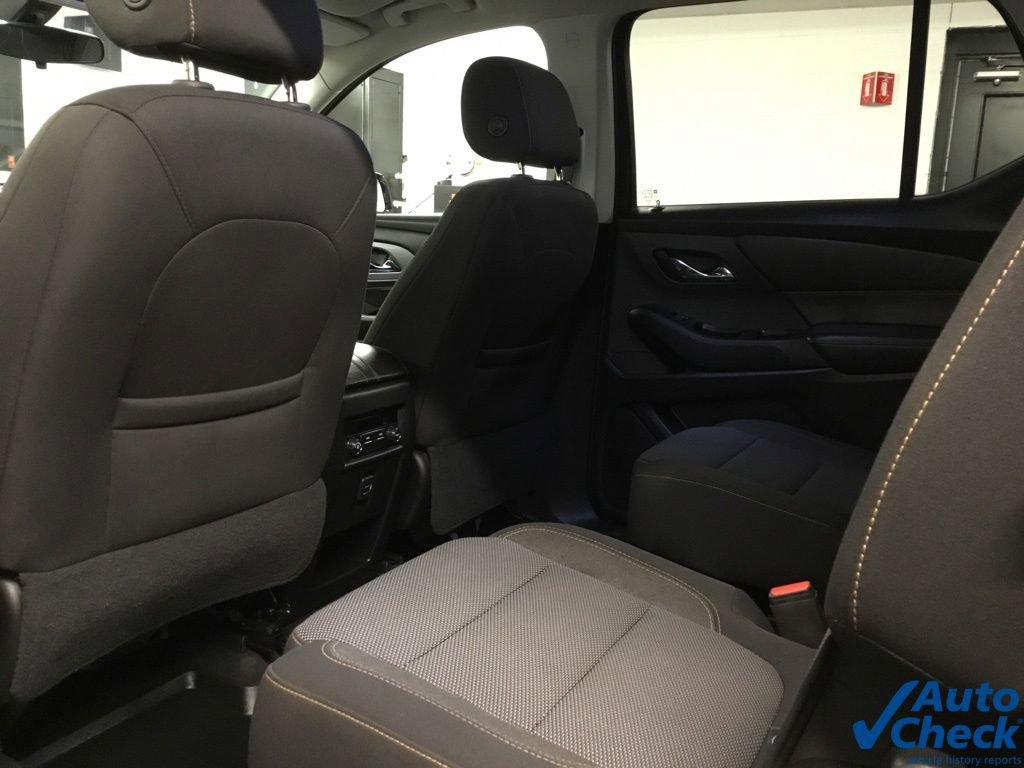Used 2018 Chevrolet Traverse LT image 29