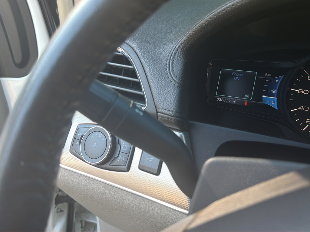 Used 2013 Lincoln MKX AWD image 24