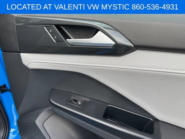 Certified 2023 Volkswagen Taos SEL AWD/4WD image 31