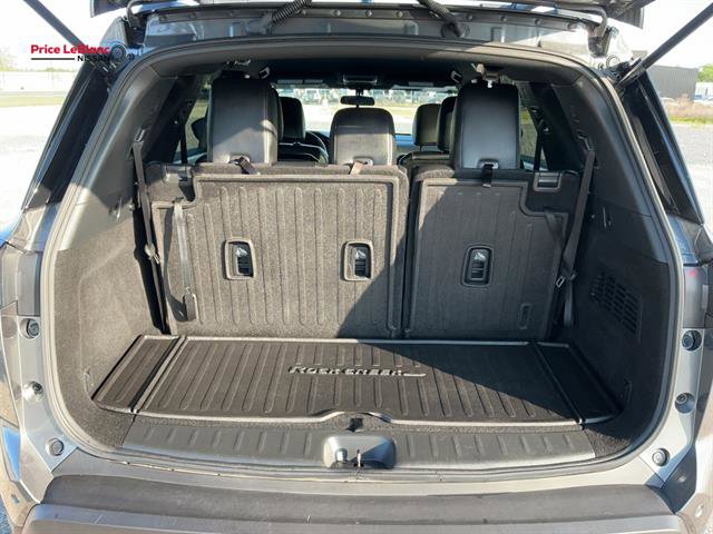 Used 2023 Nissan Pathfinder Rock Creek AWD/4WD image 29