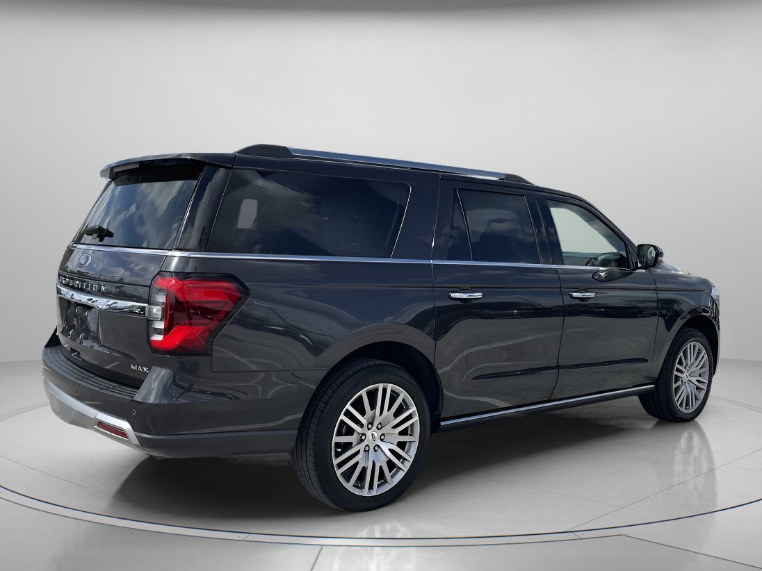 Used 2024 Ford Expedition Max Limited image 3