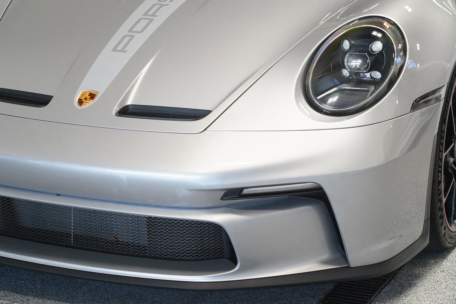 Used 2022 Porsche 911 GT3 RWD image 6