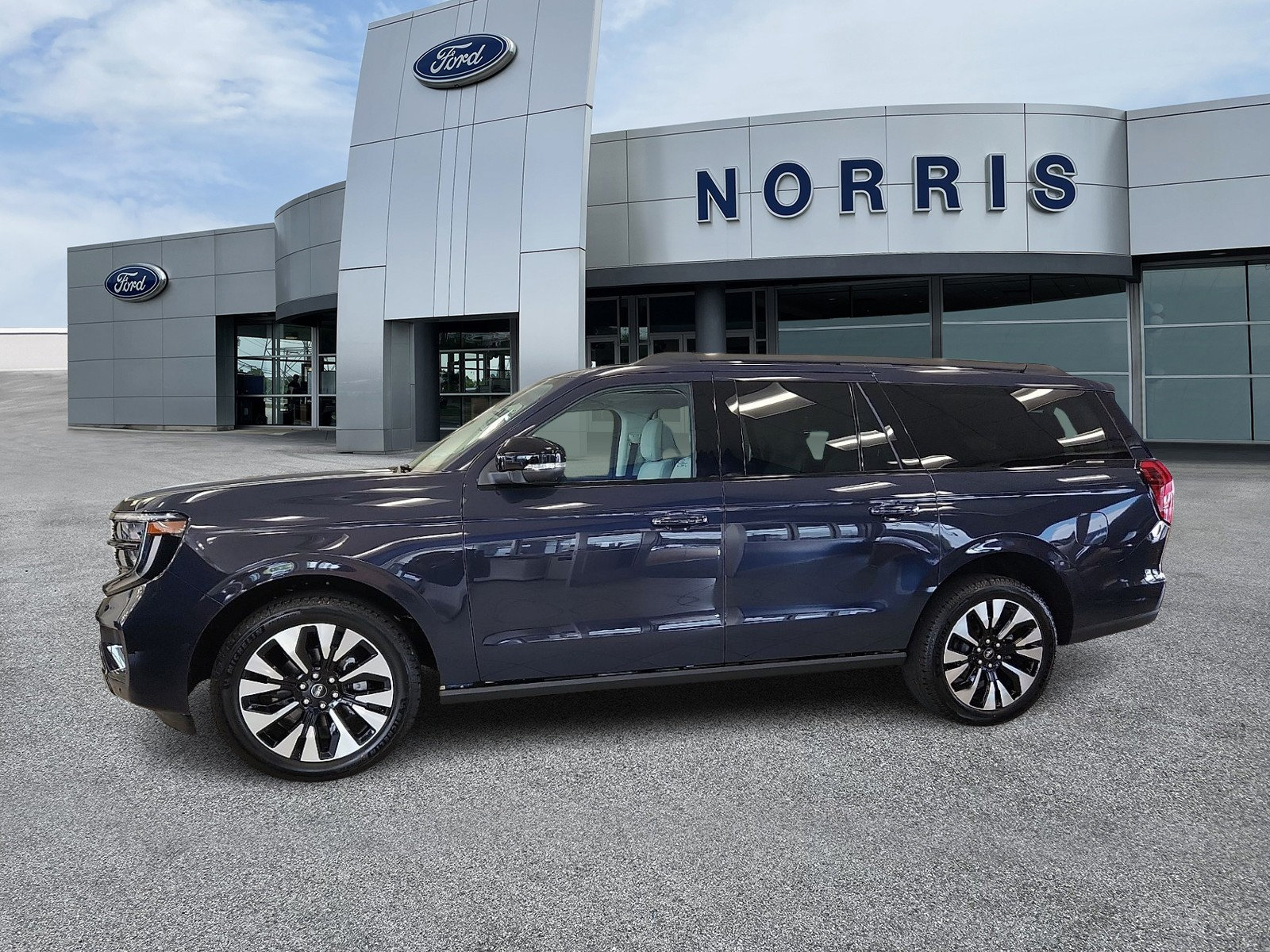 New 2027 Ford Expedition Max Platinum AWD/4WD image 4