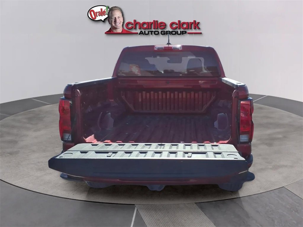 Used 2025 Chevrolet Colorado LT image 9