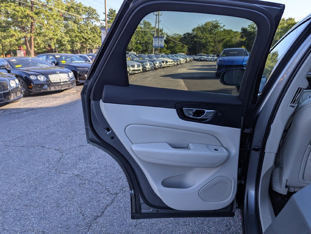 Used 2018 Volvo XC60 T5 Momentum w/ Convenience Package AWD/4WD image 33