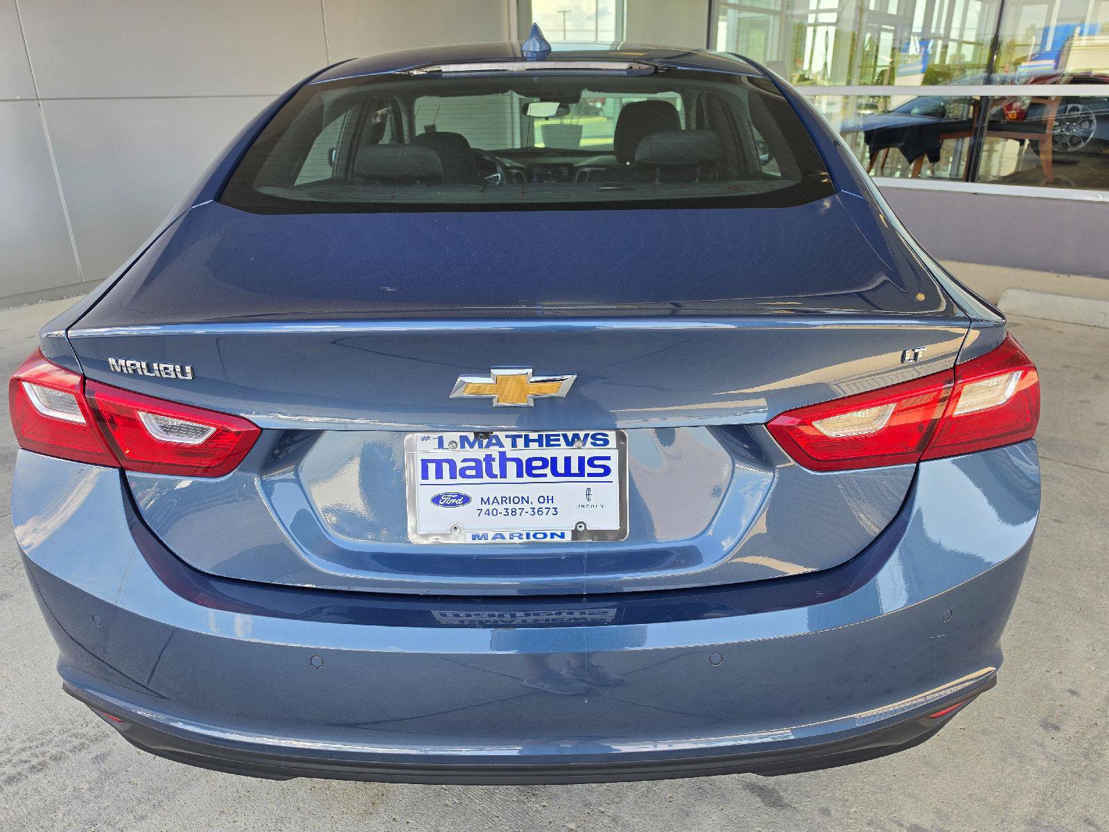 Used 2025 Chevrolet Malibu LT FWD image 3