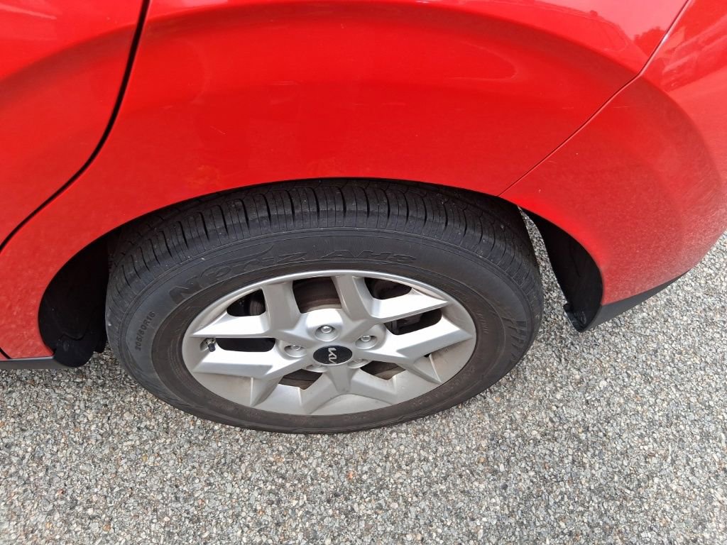 Used 2023 Kia Soul S image 11