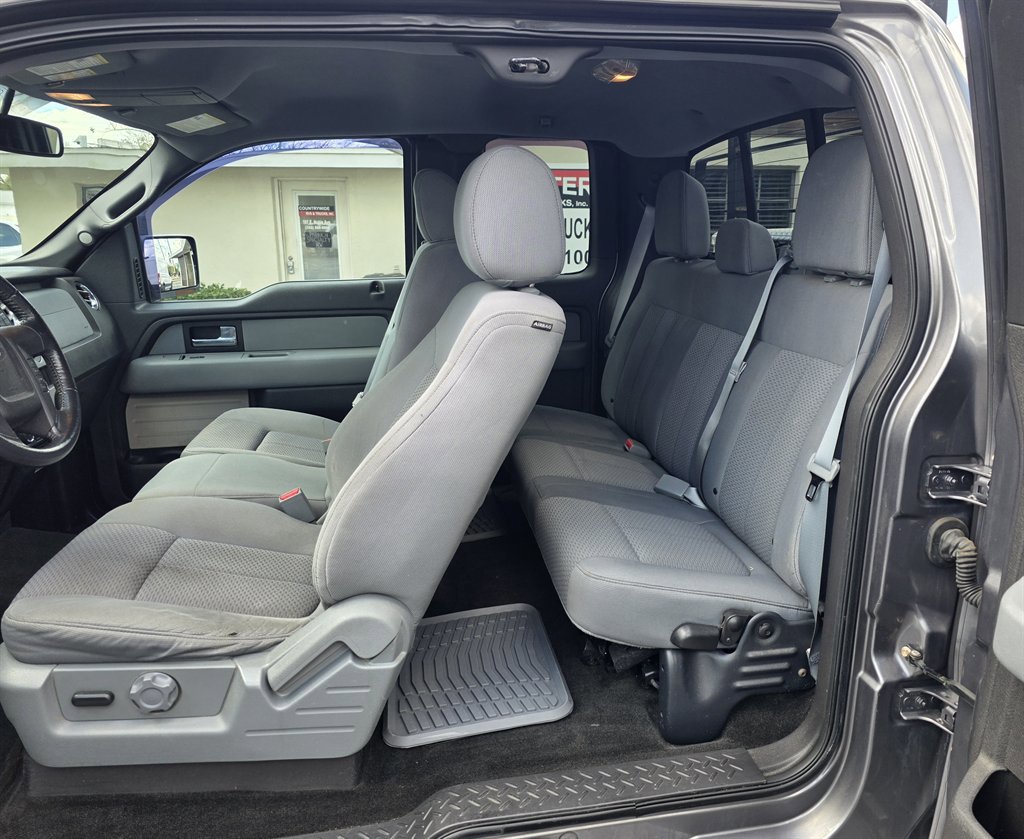 Used 2013 Ford F150 XLT w/ Luxury Equipment Group image 14