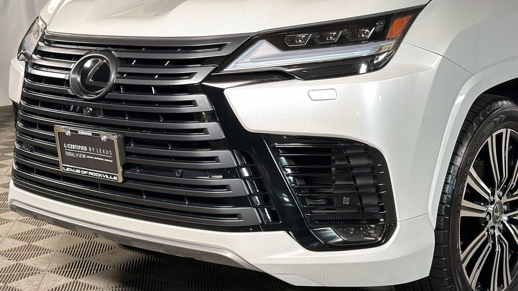 Certified 2024 Lexus LX 600 4WD w/ Appearance Package image 3