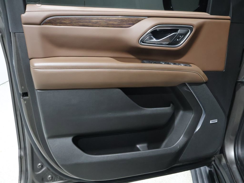 Used 2021 Chevrolet Tahoe High Country image 15