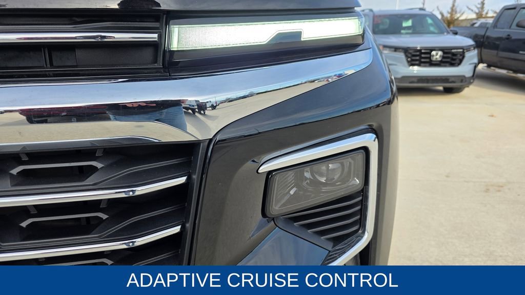 Used 2025 Chevrolet Traverse LT image 10