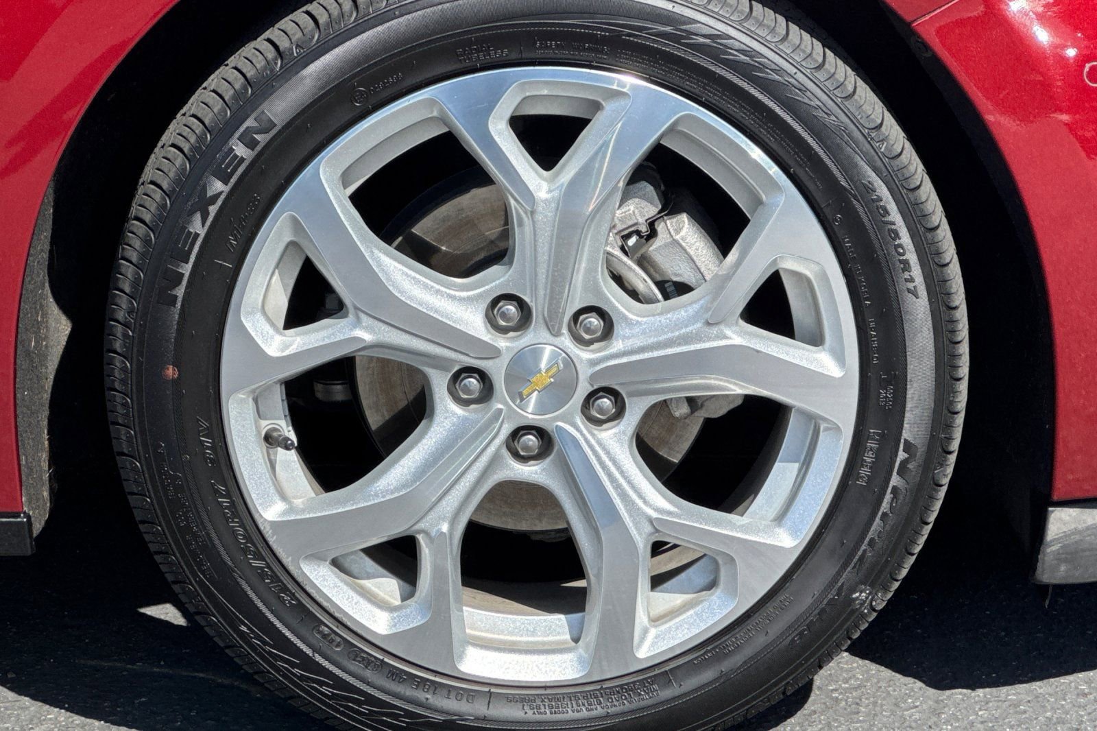 Used 2017 Chevrolet Volt Premier w/ Driver Confidence II Package image 44