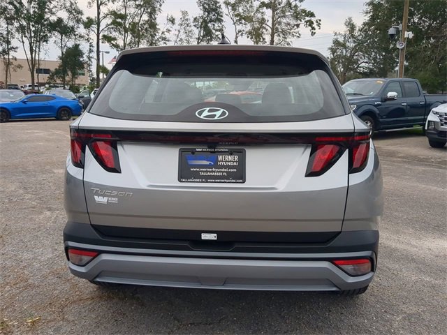 New 2025 Hyundai Tucson SE image 6