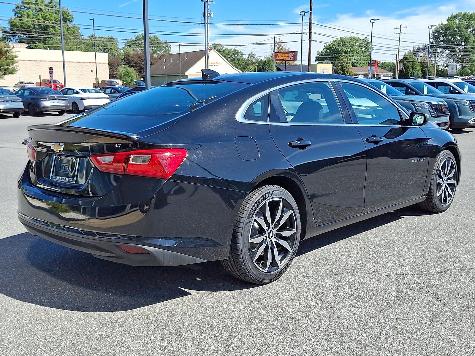 Used 2018 Chevrolet Malibu LT FWD image 7