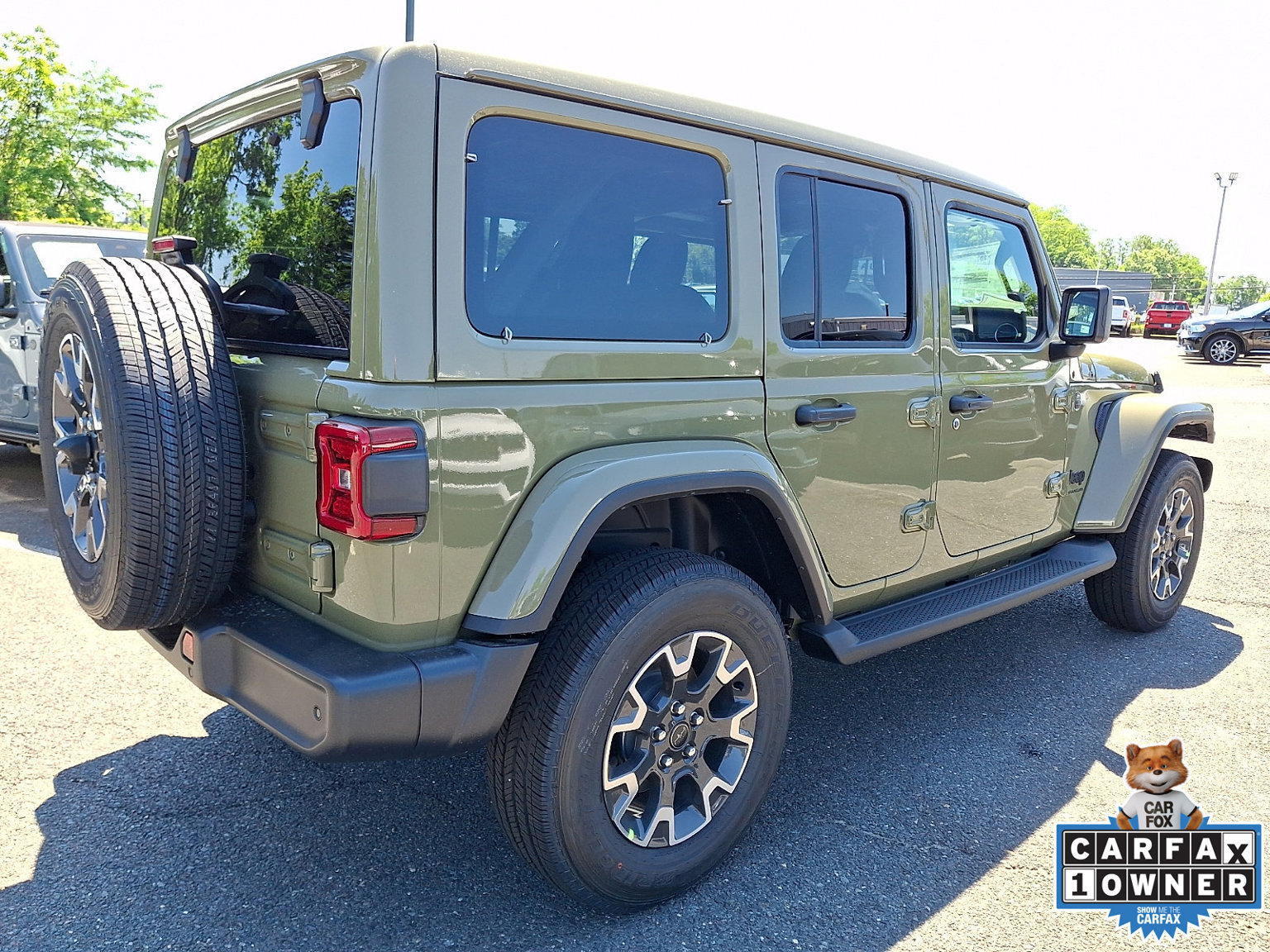 New 2026 Jeep Wrangler Unlimited Sahara AWD/4WD image 3