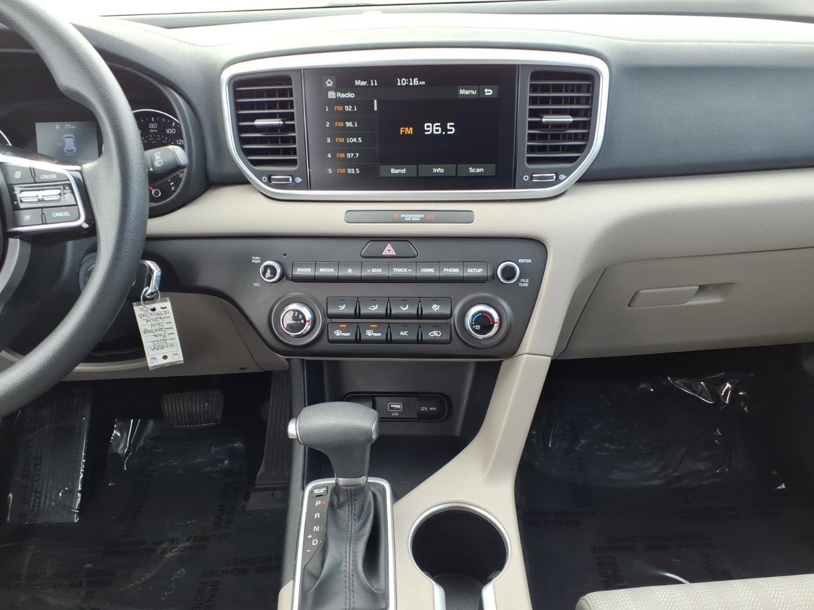 Used 2022 Kia Sportage LX image 16