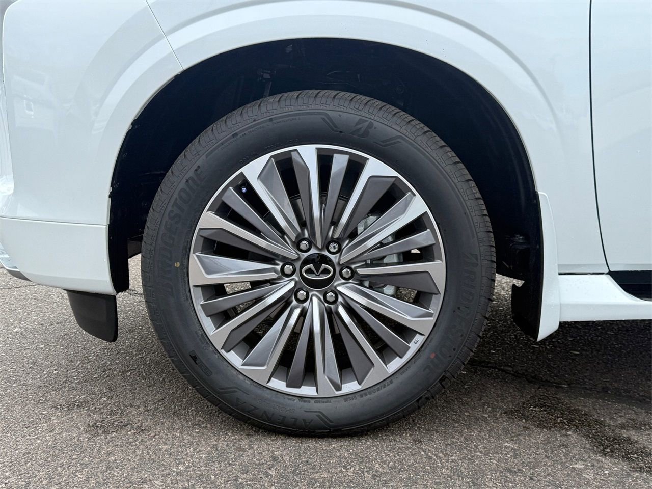 New 2026 INFINITI QX80 Luxe AWD/4WD image 10