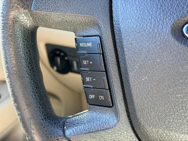 Used 2008 Ford Fusion SE FWD image 8